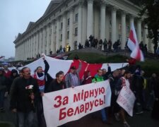 Розлючені білоруси виступили проти російських військ (фото, відео)
