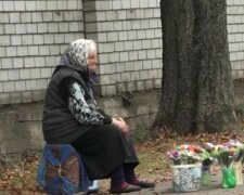 Аферистки отобрали у 80-летней одинокой старушки последние деньги: "пристали с разговорами и..."