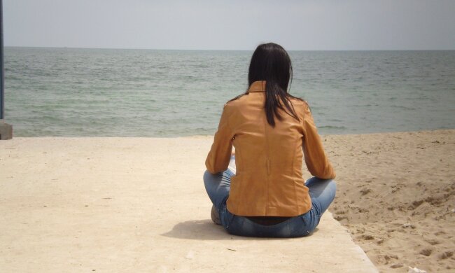 море женщина девушка одиночество весна погода