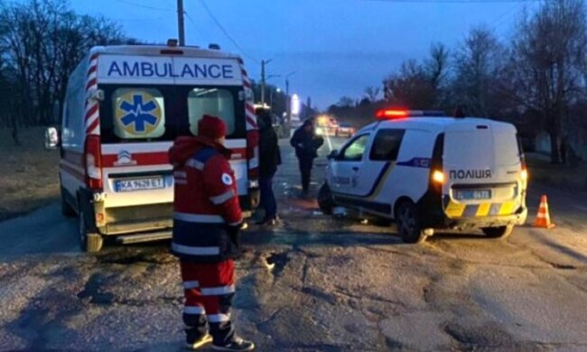 Отбойник прошел сквозь авто, в котором были муж и жена: очевидец раскрыл подробности