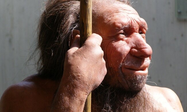 неандерталец