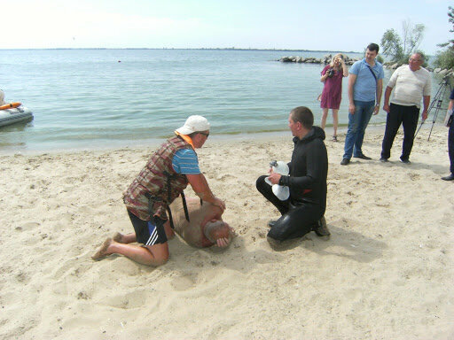 "Их тьма": нашествие опасных тварей в Азовском море напугало отдыхающих, происходит что-то странное