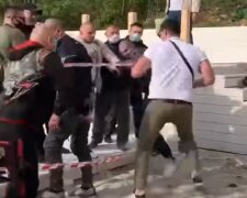 Депутат влаштував бійку на пляжі в Одесі: бійня потрапила на відео