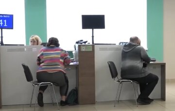 Грошова допомога для пенсіонерів у Сумській області