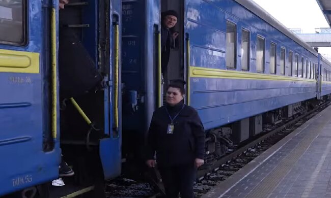 Новий графік руху поїздів в Дніпропетровській області