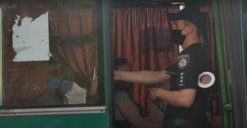 автобус маршрутка транспорт карантин пассажиры полиция