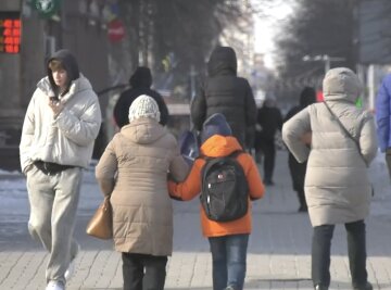 Грошова допомога для ВПО та пенсіонерів в Запоріжжі