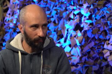 Все эти высокие технологии – это Голливуд, это кино, - боец батальона «Братство» Виталий Черный о спутниках на войне