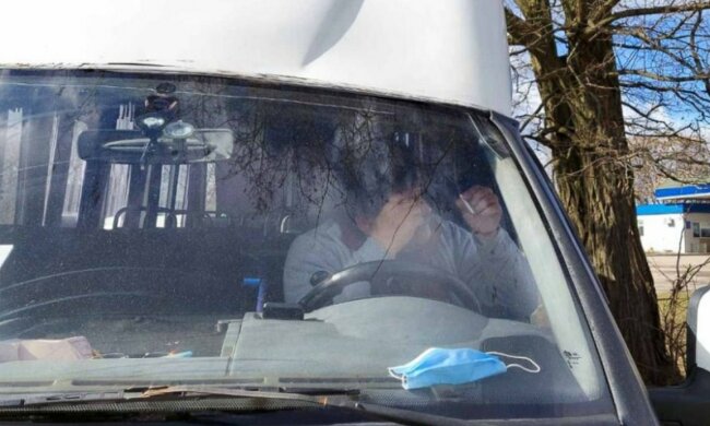 У Дніпрі водій вигнав дитину з маршрутки: висадив на півдорозі в незнайомому місці