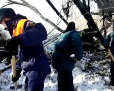 "Тих, що вижили, немає": з'явилися кадри з місця аварії російського літака