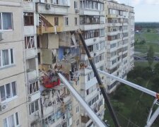Недострои на окраине без воды и света: куда "переселили" киевлян после взрыва на Позняках
