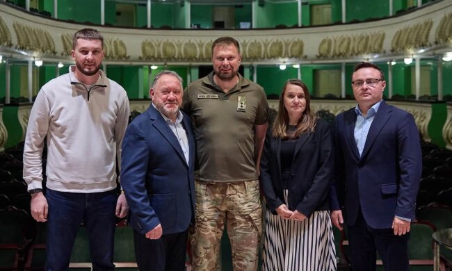 Коли біль стає дією: як Євгеній Медведовський разом із Богдан Бенюком збирають на роботів для фронту