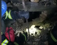 Ракетный удар по Запорожью: под завалами оказалась целая семья, видео