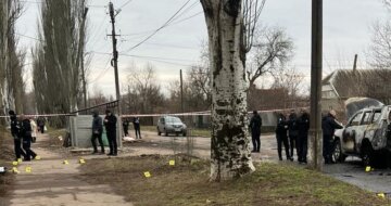 В Никополе расстреляли авто заместителя мэра