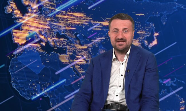 Они стараются в первую очередь захватить железные дороги, - политолог Тарас Загородний о тактике россии