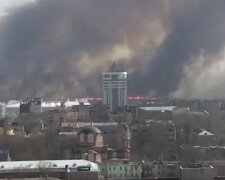 Смертельна пожежа охопила місто, стіна вогню й чорного диму, рятувальники не справляються: кадри НП