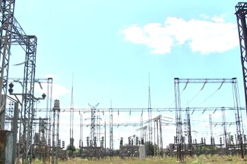 Графики отключения света в Черниговской области на 13 мая
