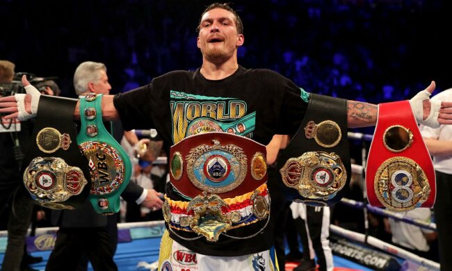 Александр Усик