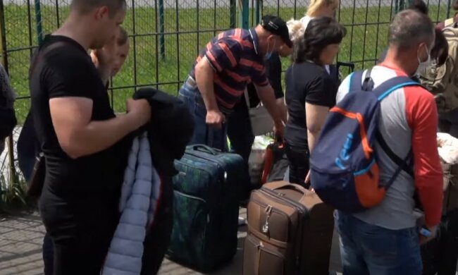 Заробитчан, готовых на копеечные зарплаты, больше не хотят видеть в Эстонии, скандальное заявление: "Если мы откроем все двери для украинцев..."