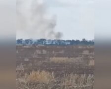 Приземлили назавжди: на відео показали, як догорав ворожий штурмовик Су-25 у Донецькій області