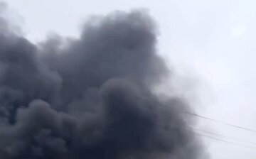 Росіяни скинули авіабомбу на школу: є жертви, частина будівлі впала