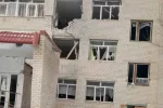 «Снаряд попал в крышу»: оккупанты нанесли новый удар по больнице на Луганщине, есть жертва