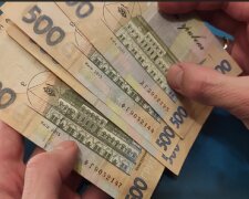 Грошова допомога для пенсіонерів в Полтавській області