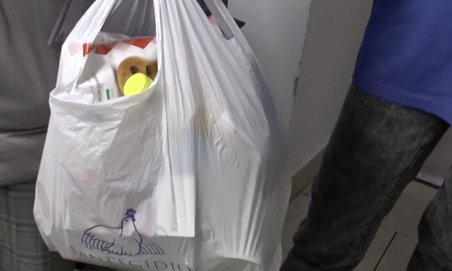 Гуманитарная помощь пенсионерам в Запорожье