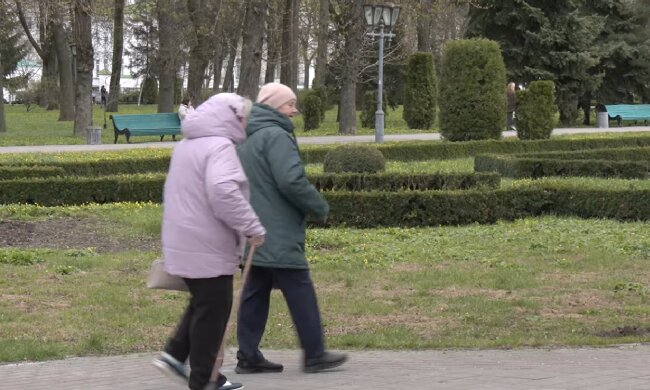 Грошова допомога для пенсіонерів у Харківській області