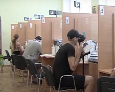 Гуманітарна допомога для пенсіонерів у Харкові
