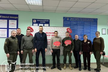 Більш ніж екологія: житомирські інспектори стали донорами крові, аби врятувати життя