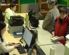Грошова допомога для пенсіонерів у Харкові