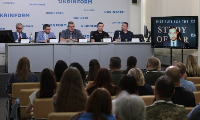 Дискусія "Друга світова війна: архітектура пам’яті та міжнародної безпеки": історична пам'ять як чинник сучасної безпеки"