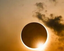 Сонячне затемнення 14 грудня стане особливим: для кого це небезпечно і як уберегтися