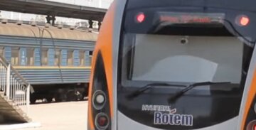 Трагедия под Харьковом: женщину сбили сразу два поезда, подробности