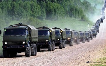 Росія перекинула в Україну величезну колону військової техніки, дані розвідки: "на Донбас прибуло..."