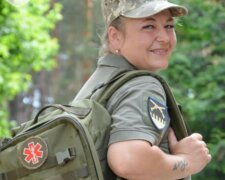 Українка відправилась на фронт, 25 років пропрацювавши у звичайній лікарні: "жодного дня не пошкодувала"