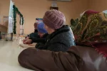 квитанції, квитанції, пенсії, пенсіонери, платити за світло, газ, тепло, пенсіонерки, бабусі