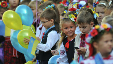 Гройсман: українську освіту очікує радикальна реформа