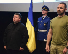 У Подільському районі передали державні нагороди родинам полеглих Героїв