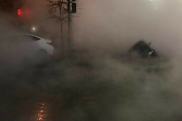 Потоп в ТРЦ Ocean Plaza, люди обварились кипятком, всюду пар: страшные кадры с места