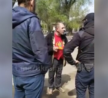 "Моя футболка не запрещена": видео задержания одессита в одежде с надписью СССР