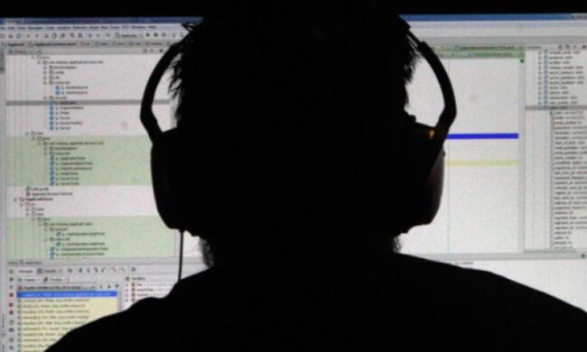 За дніпрянами влаштували цілодобове стеження: "у рухах шахраїв виявилися..."