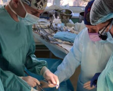 "Честь и хвала нашим медикам": украинские врачи показали верх мастерства и совершили настоящее чудо