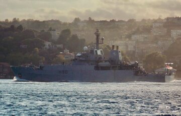Військові кораблі НАТО увійшли в Чорне море, війська РФ напоготові: кадри того, що відбувається