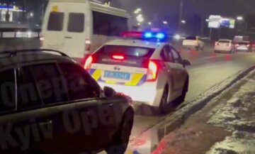 "Мчал по полоcе общественного транспорта": сумасшедшая погоня в Киеве попала на видео