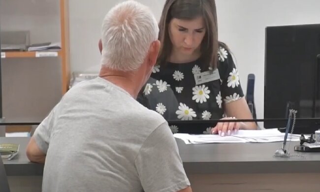 Грошова допомога для пенсіонерів в Одеській області