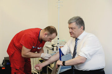 Порошенко тяжко хворий, поставлено діагноз: “на фізичному рівні виявлено …”
