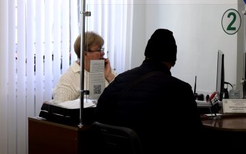 Денежная помощь для пенсионеров в Черниговской области