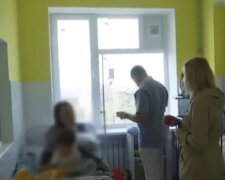 Полдня в очереди с больным ребенком: одесситы жалуются на хаос в детской больнице